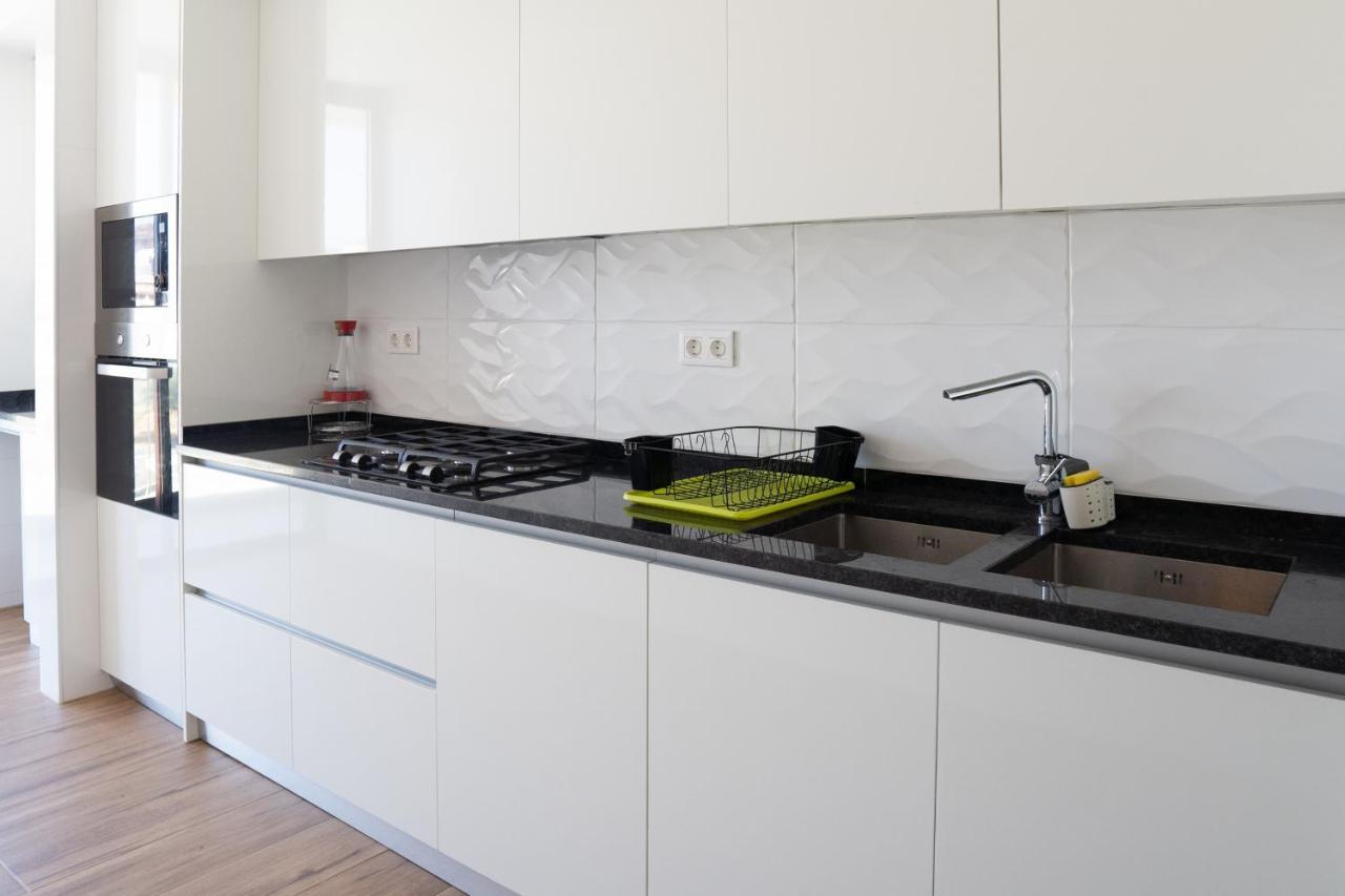 3 Bdr Aprt, Best Seaview, Rooftop Pool - Lcgr Praia Exteriör bild