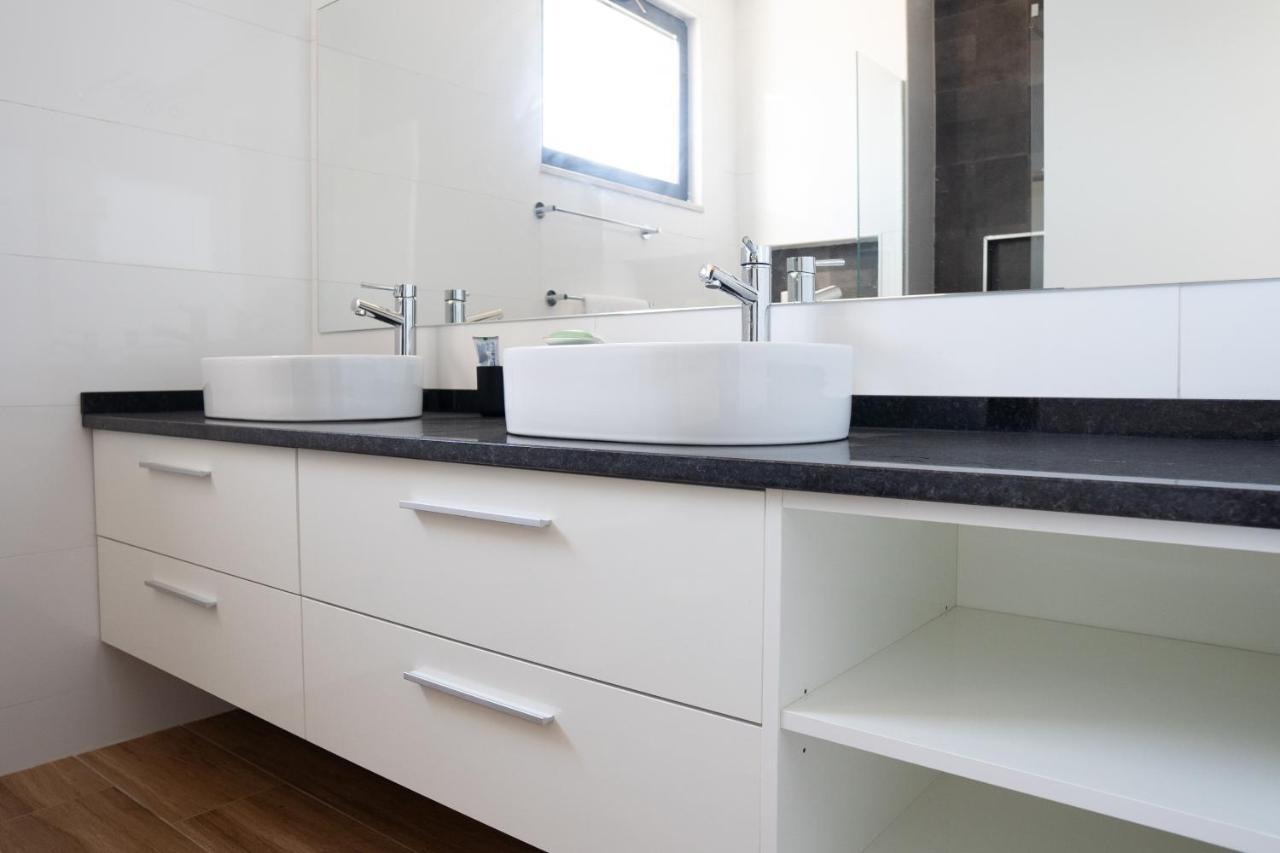 3 Bdr Aprt, Best Seaview, Rooftop Pool - Lcgr Praia Exteriör bild